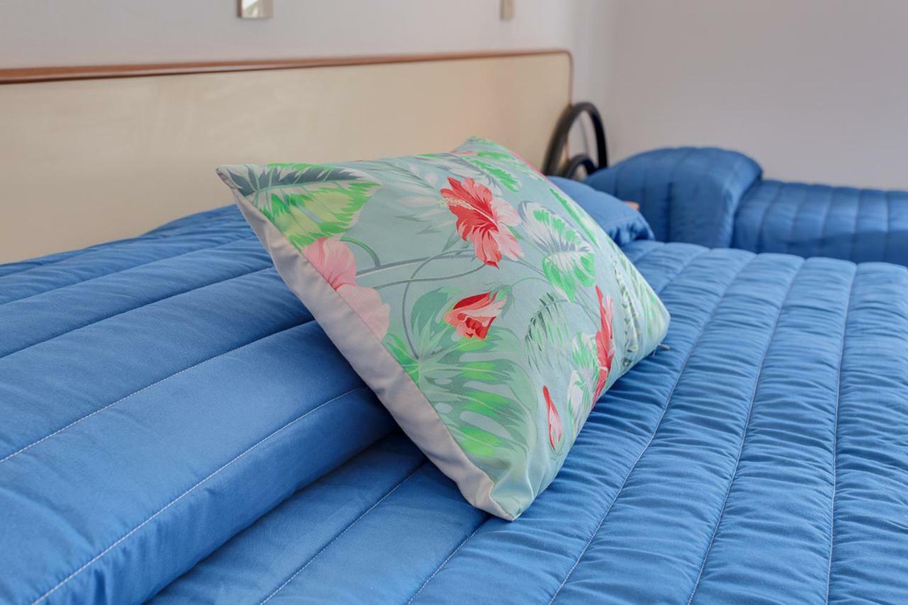 Hotel Buenos Aires チェルヴィア エクステリア 写真